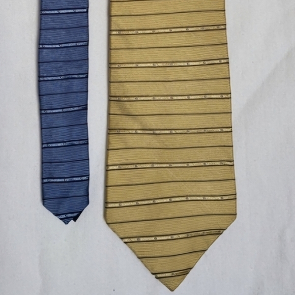 Tommy Hilfiger Preppy Blue Yellow 100% Silk Stripe‎ Vintage Career Tie Academia - Picture 1 of 5